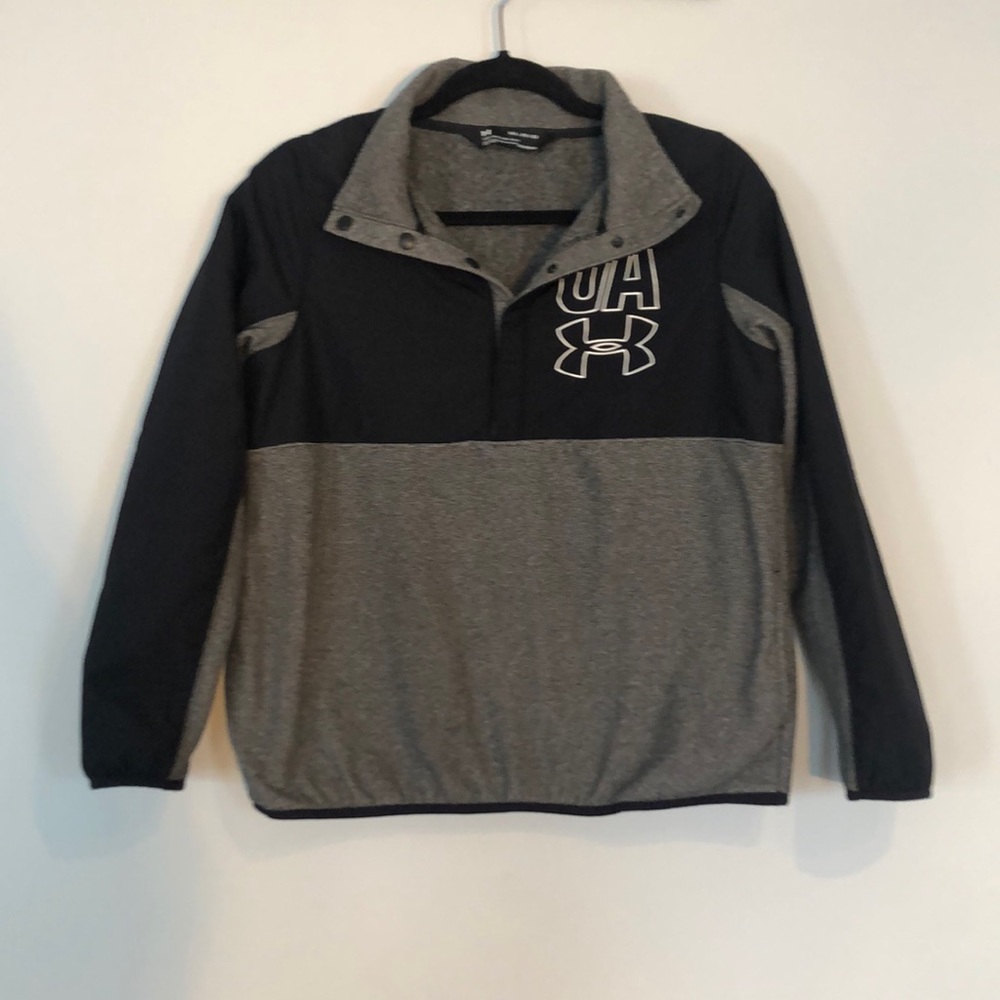 Under Armour boys sweater size YXL